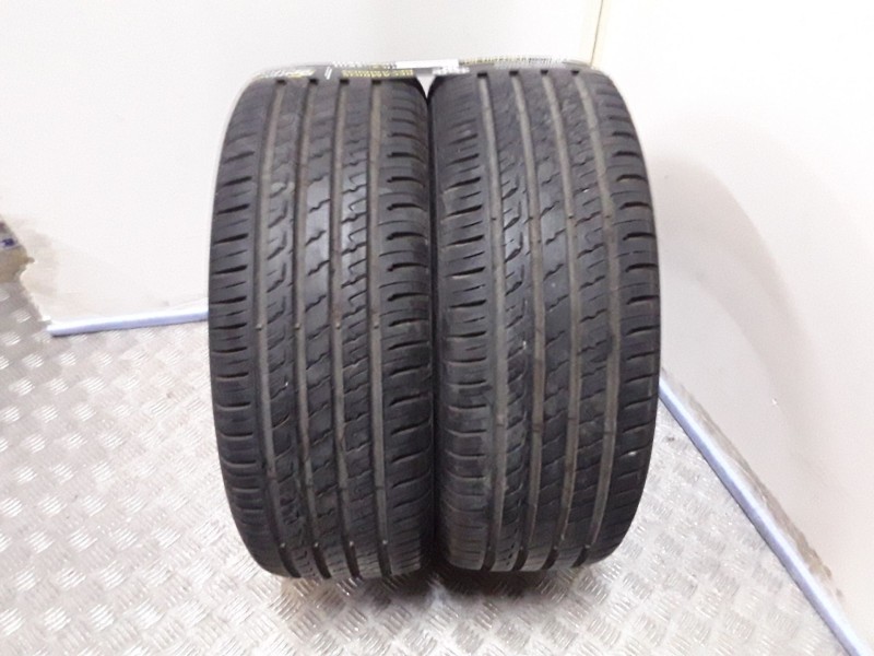 Recambio de neumatico pareja para neumaticos reutilizados - referencia OEM IAM 205501789V BARUM 205/50/17/89V