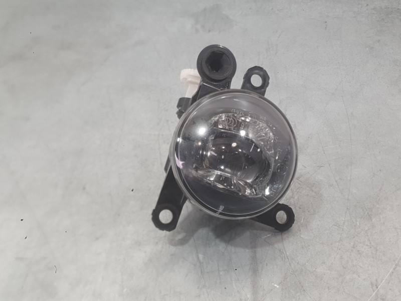Recambio de faro antiniebla derecho para opel corsa f (p2jo) 1.2 (68) referencia OEM IAM 9831303680  