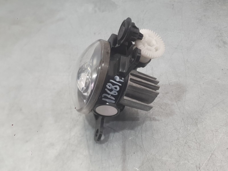 Recambio de faro antiniebla derecho para opel corsa f (p2jo) 1.2 (68) referencia OEM IAM 9831303680  