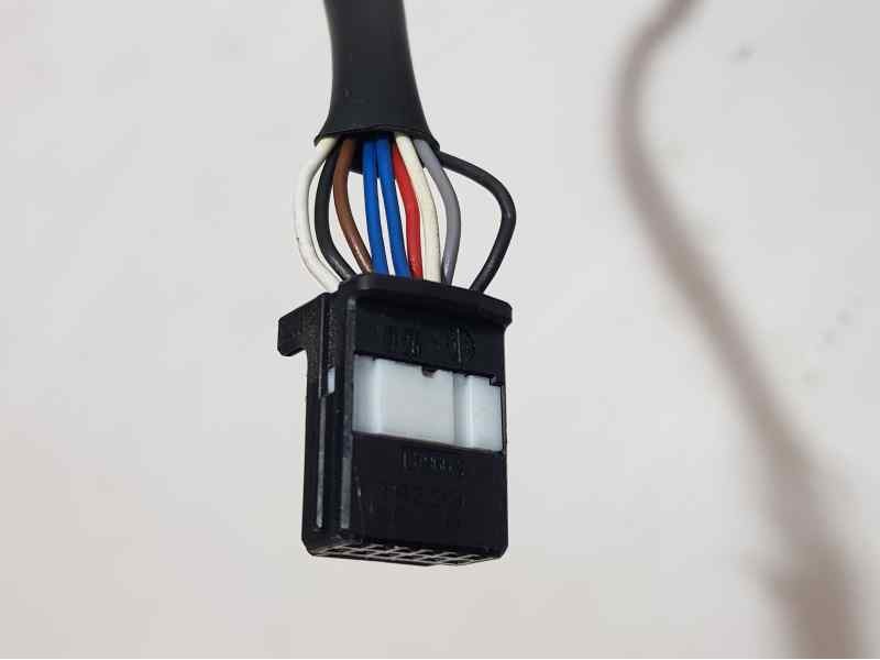 Recambio de retrovisor derecho para renault clio iv expression referencia OEM IAM  PILOTO ROTO 9 CABLES ELECTRICO-TOCADO