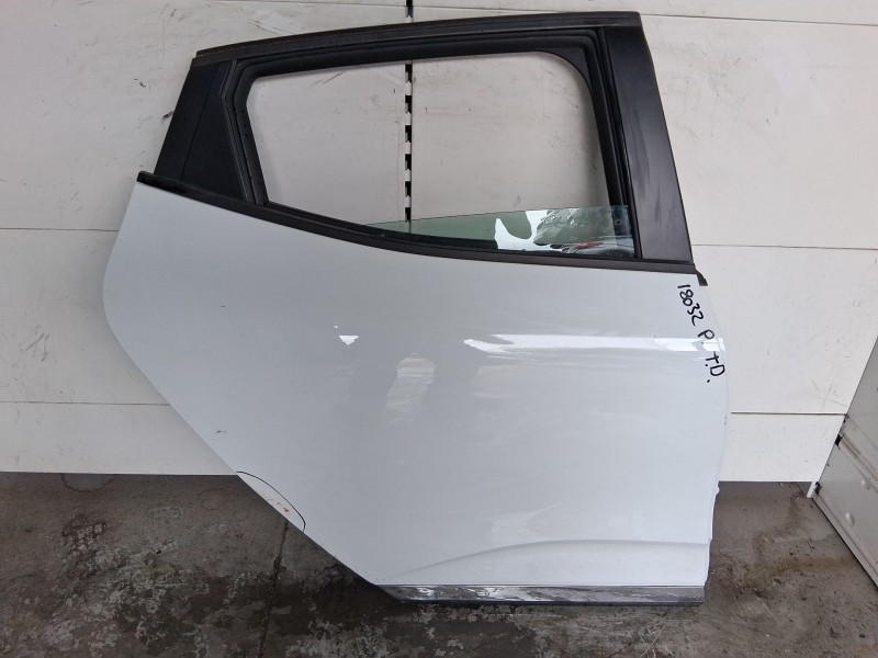 Recambio de puerta trasera derecha para renault clio v (b7_) 1.0 tce 100 (b7mt) referencia OEM IAM 821008513R ROZADA 