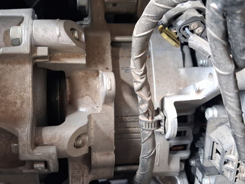 Recambio de alternador para mazda cx-30 (dm, dt, ed) skyactiv-g m hybrid referencia OEM IAM PAK918F00R  