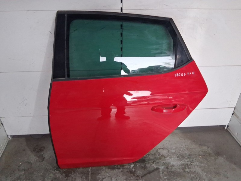 Recambio de puerta trasera izquierda para seat leon st (5f8) 1.4 tsi referencia OEM IAM 5F4833055  