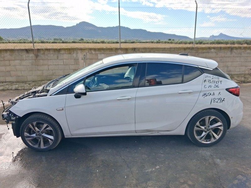 opel astra k (b16) del año 2016