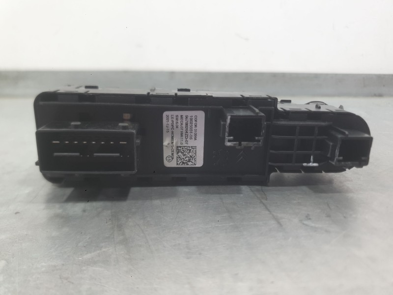 Recambio de mando elevalunas delantero izquierdo para citroën c3 aircross ii (2r_, 2c_) 1.5 bluehdi 110 referencia OEM IAM 96788