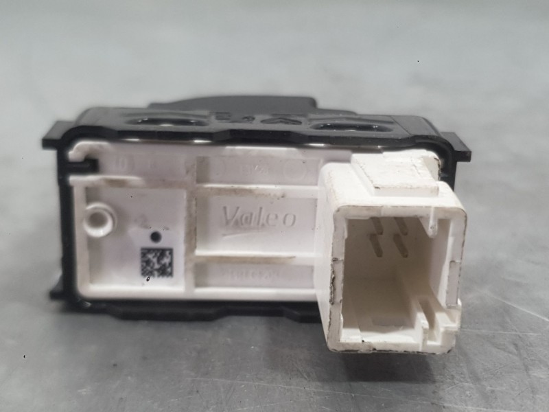 Recambio de mando elevalunas trasero izquierdo para citroën c3 aircross ii (2r_, 2c_) 1.5 bluehdi 110 referencia OEM IAM 9676229