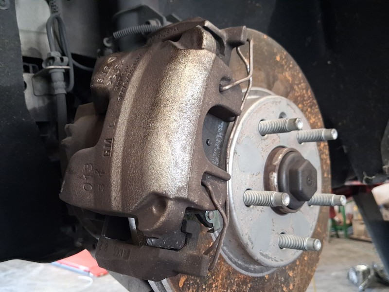 Recambio de pinza freno delantera izquierda para opel astra k (b16) 1.4 turbo (68) referencia OEM IAM 13508993  