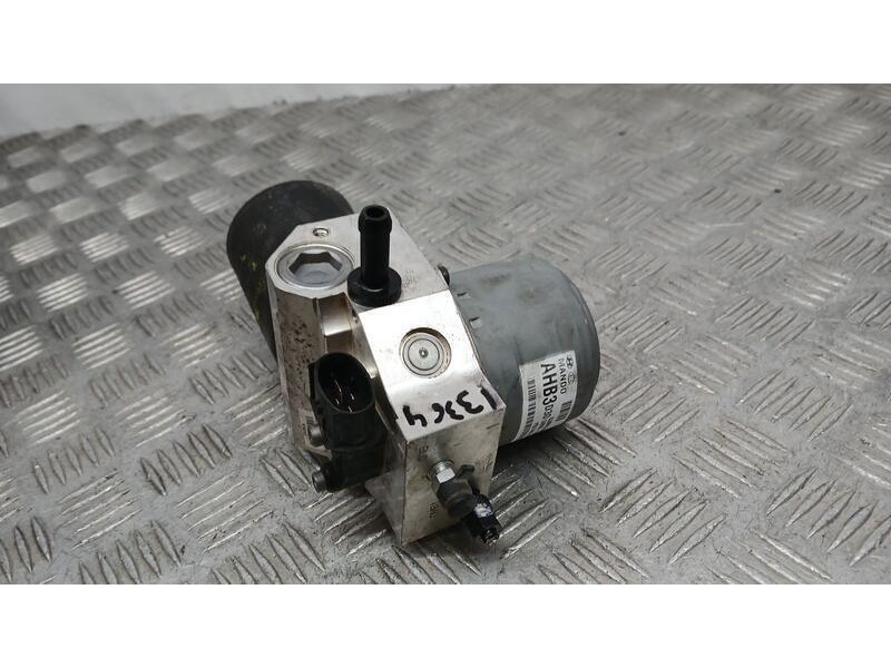 Recambio de bomba freno para kia niro emotion plug-in hybrid referencia OEM IAM 58600G5300 MANDO BH63074D00