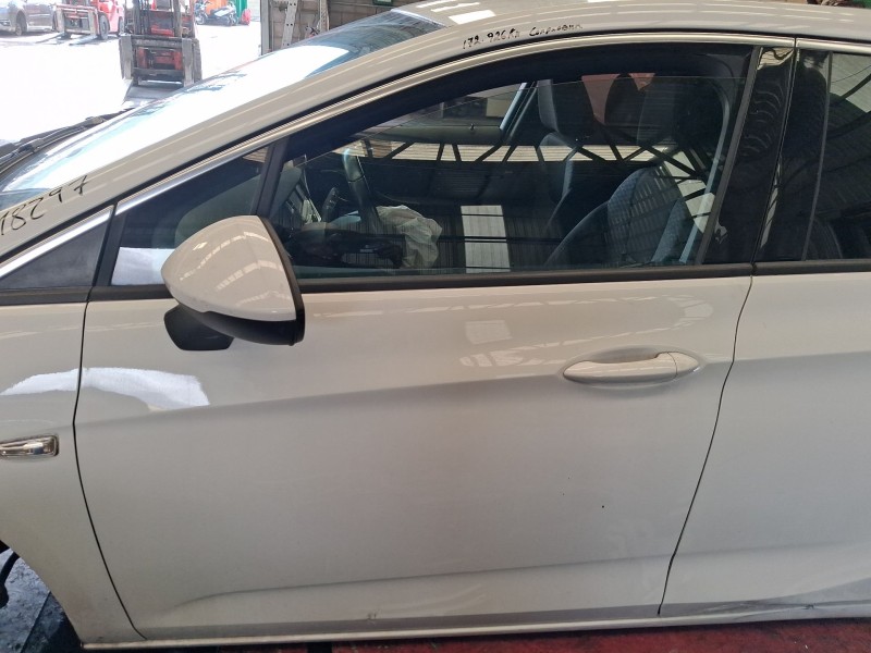 Recambio de puerta delantera izquierda para opel astra k (b16) 1.4 turbo (68) referencia OEM IAM 39160867  