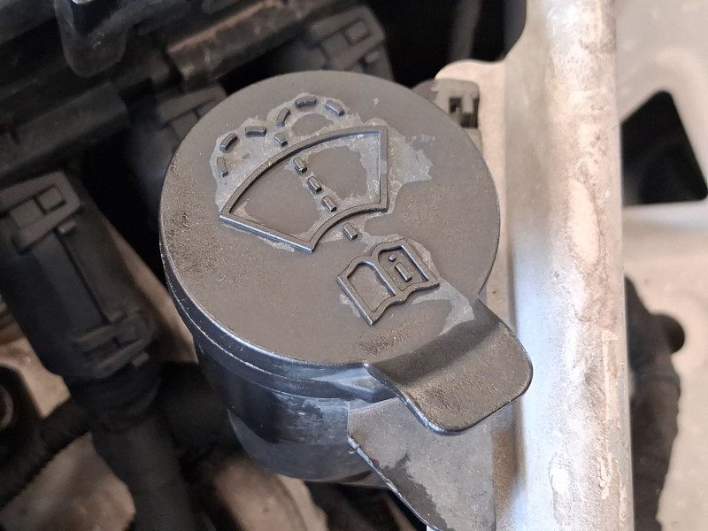 Recambio de deposito limpia para opel astra k (b16) 1.4 turbo (68) referencia OEM IAM 39155356  