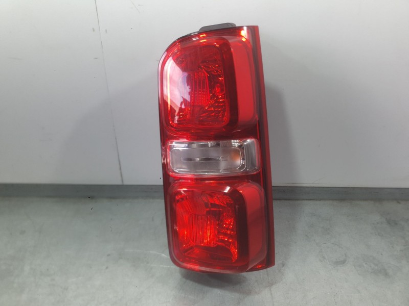 Recambio de piloto trasero derecho para fiat scudo furgoneta 1.5 multijet 100 (506) referencia OEM IAM 9808243080  