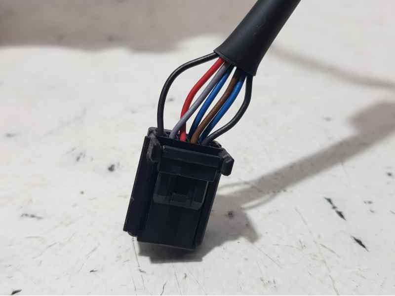 Recambio de retrovisor izquierdo para renault clio iv expression referencia OEM IAM 963025724R 7 CABLES ELECTRICO