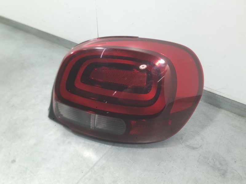 Recambio de piloto trasero derecho para citroën c3 iii (sx) 1.5 bluehdi 100 (sxyhyp, sxyhtu) referencia OEM IAM 9812257480  