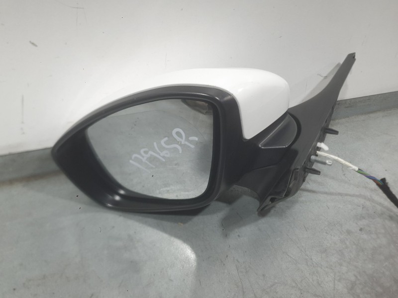 Recambio de retrovisor izquierdo para citroën c3 iii (sx) 1.5 bluehdi 100 (sxyhyp, sxyhtu) referencia OEM IAM 98267133XT  