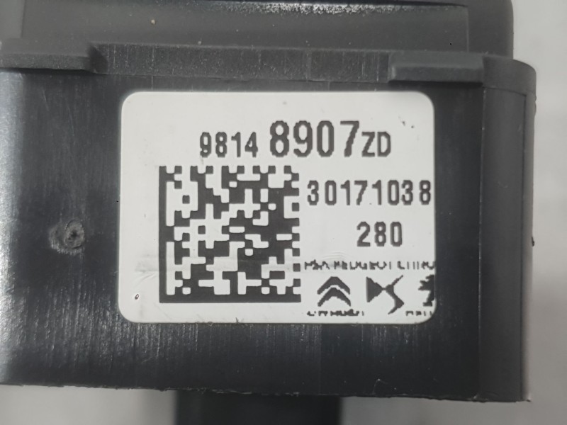 Recambio de mando elevalunas delantero izquierdo para citroën c3 iii (sx) 1.5 bluehdi 100 (sxyhyp, sxyhtu) referencia OEM IAM 98