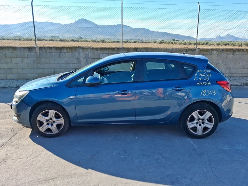 opel astra j (p10) del año 2014