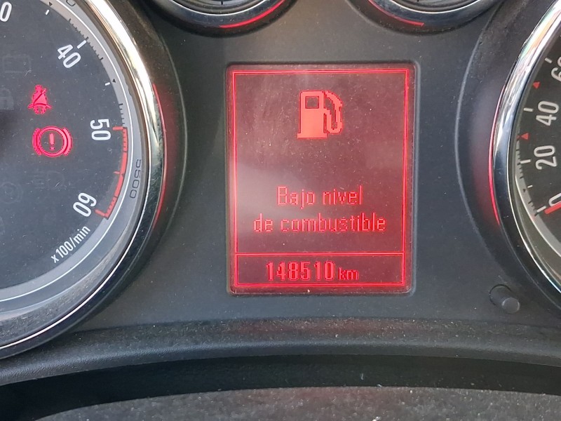 opel astra j (p10) del año 2014