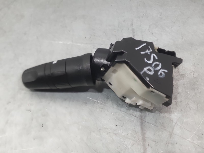 Recambio de mando limpia para nissan x-trail ii (t31) 2.0 dci 4x4 referencia OEM IAM   