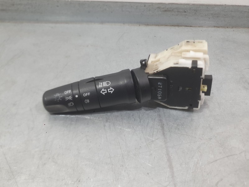 Recambio de mando luces para nissan x-trail ii (t31) 2.0 dci 4x4 referencia OEM IAM 25540EM06E  25260EM00E