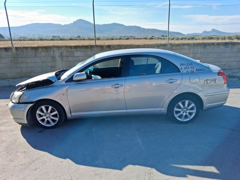 toyota avensis (_t25_) del año 2006