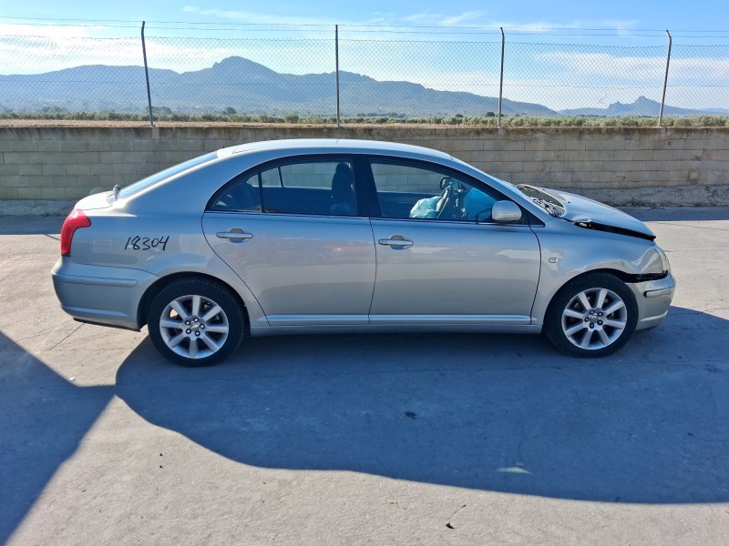 toyota avensis (_t25_) del año 2006