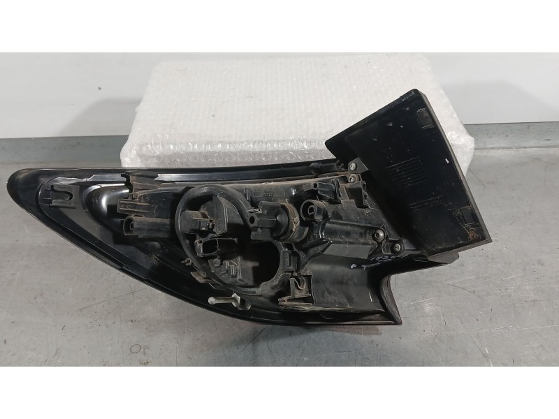 Recambio de piloto trasero derecho exterior para opel astra k (b16) 1.0 turbo (68) referencia OEM IAM 39099015  