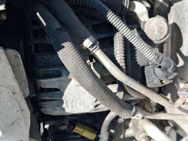 Recambio de alternador para opel corsa f (p2jo) 1.2 (68) referencia OEM IAM 9835689480 1686438080 