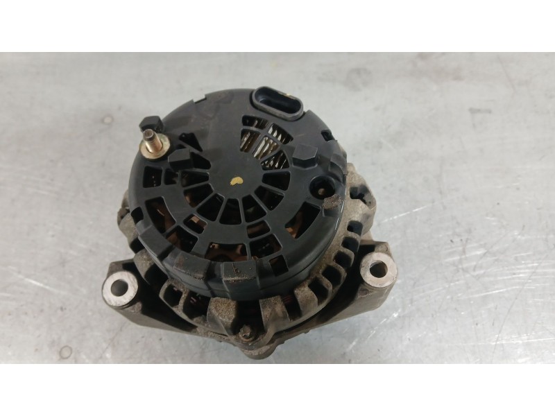 Recambio de alternador para ssangyong rodius i 2.7 xdi referencia OEM IAM 6641540102  