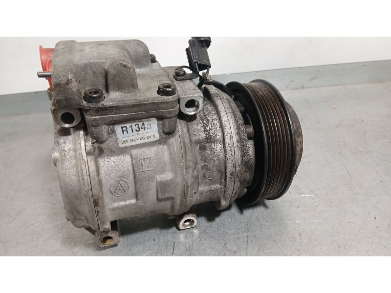 Recambio de compresor aire acondicionado para ssangyong rodius i 2.7 xdi referencia OEM IAM 6652300211  