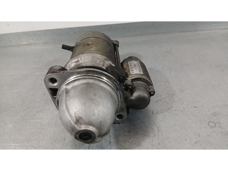 Recambio de motor arranque para ssangyong rodius i 2.7 xdi referencia OEM IAM 6651510201  