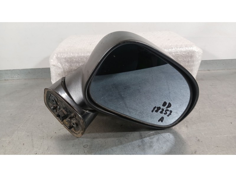Recambio de retrovisor derecho para ssangyong rodius i 2.7 xdi referencia OEM IAM 7892021020WAA  