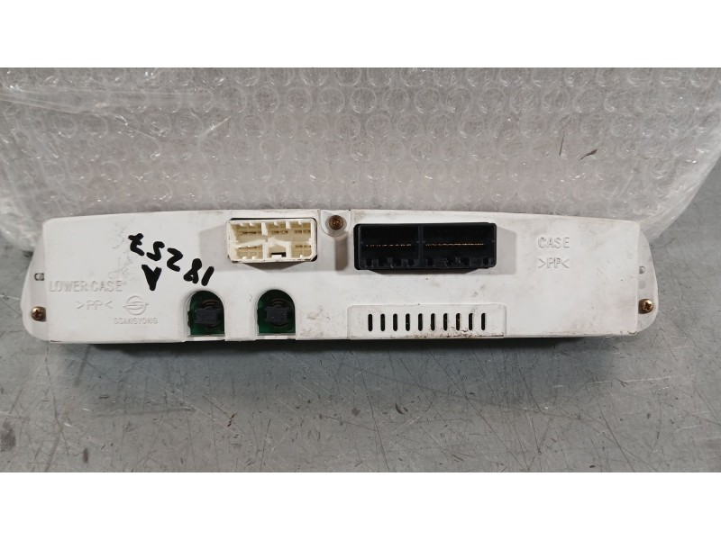 Recambio de pantalla multifuncion para ssangyong rodius i 2.7 xdi referencia OEM IAM   