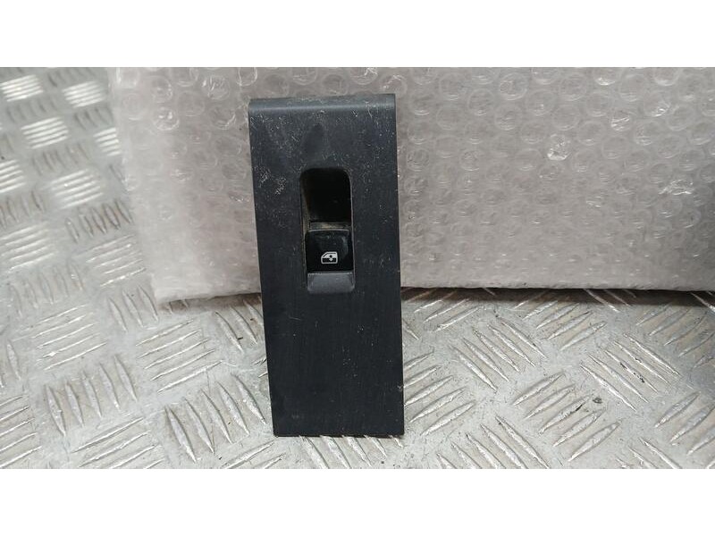 Recambio de mando elevalunas delantero derecho para skoda rapid active referencia OEM IAM 5JA959855A  