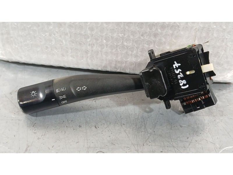 Recambio de mando intermitentes para ssangyong rodius i 2.7 xdi referencia OEM IAM   