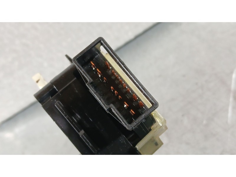 Recambio de mando intermitentes para ssangyong rodius i 2.7 xdi referencia OEM IAM   