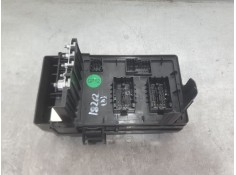 CAJA RELES / FUSIBLES 12000970 