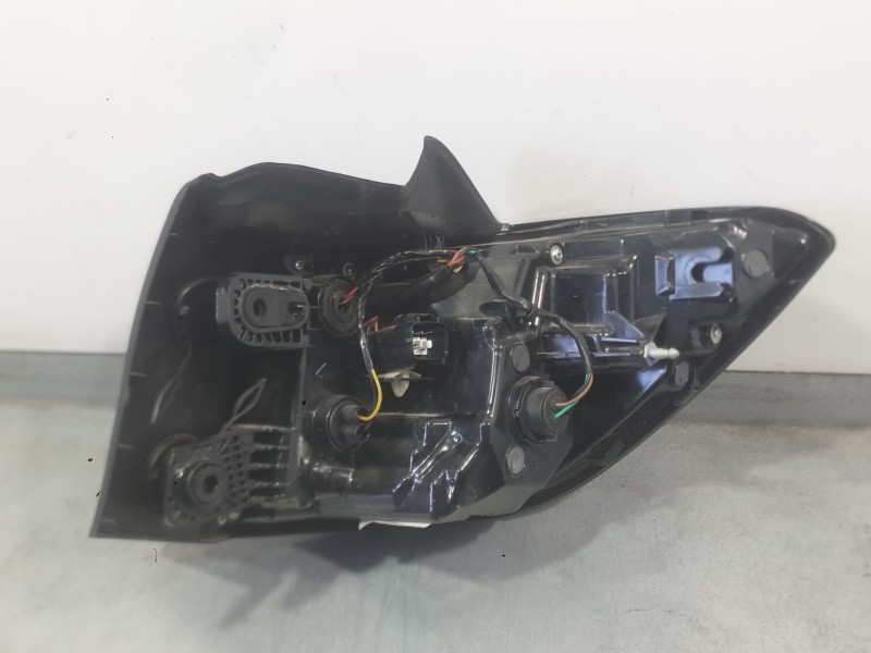 Recambio de piloto trasero izquierdo exterior para mg mg 3(zp2) hybrid+ standard referencia OEM IAM   