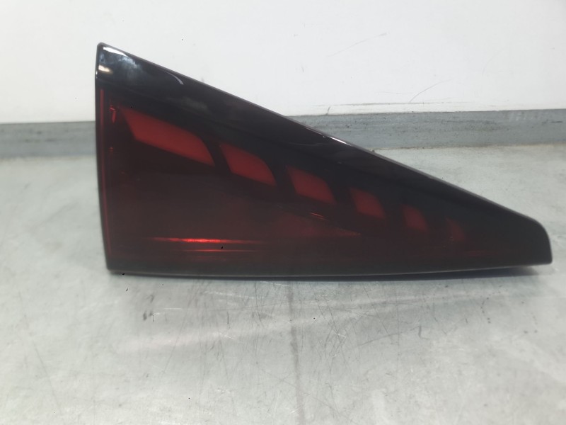 Recambio de piloto trasero izquierdo interior para mg mg 3(zp2) hybrid+ standard referencia OEM IAM 12101469  