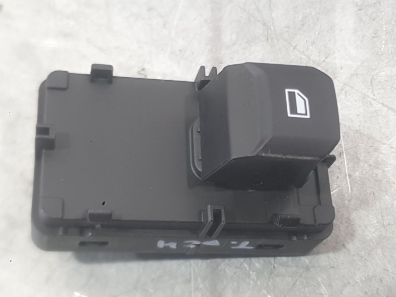 Recambio de mando elevalunas trasero derecho para mg mg 3(zp2) hybrid+ standard referencia OEM IAM 11270662PMC  