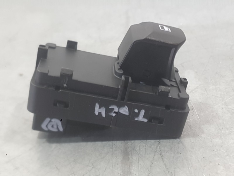 Recambio de mando elevalunas trasero derecho para mg mg 3(zp2) hybrid+ standard referencia OEM IAM 11270662PMC  