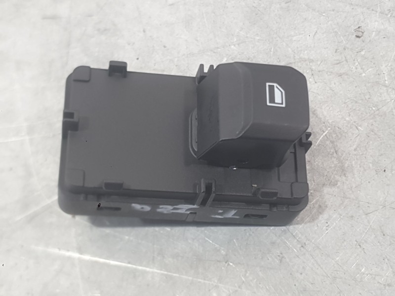 Recambio de mando elevalunas trasero izquierdo para mg mg 3(zp2) hybrid+ standard referencia OEM IAM 11270661PMC  