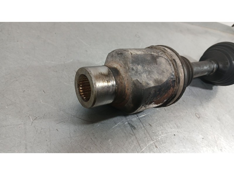 Recambio de transmision delantera derecha para ssangyong rodius i 2.7 xdi referencia OEM IAM   
