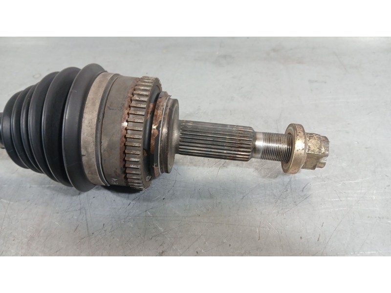 Recambio de transmision delantera derecha para ssangyong rodius i 2.7 xdi referencia OEM IAM   