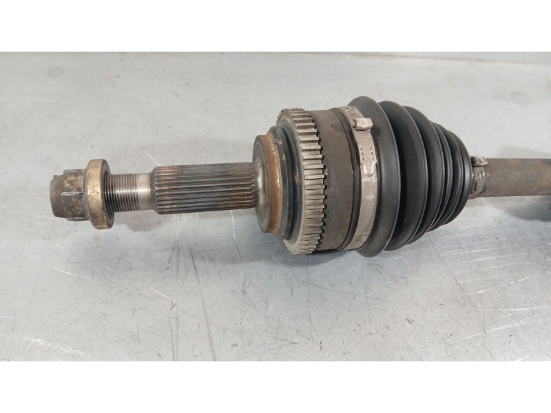 Recambio de transmision delantera izquierda para ssangyong rodius i 2.7 xdi referencia OEM IAM   