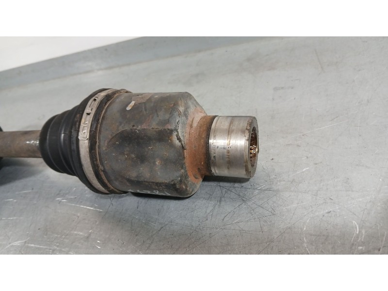 Recambio de transmision delantera izquierda para ssangyong rodius i 2.7 xdi referencia OEM IAM   