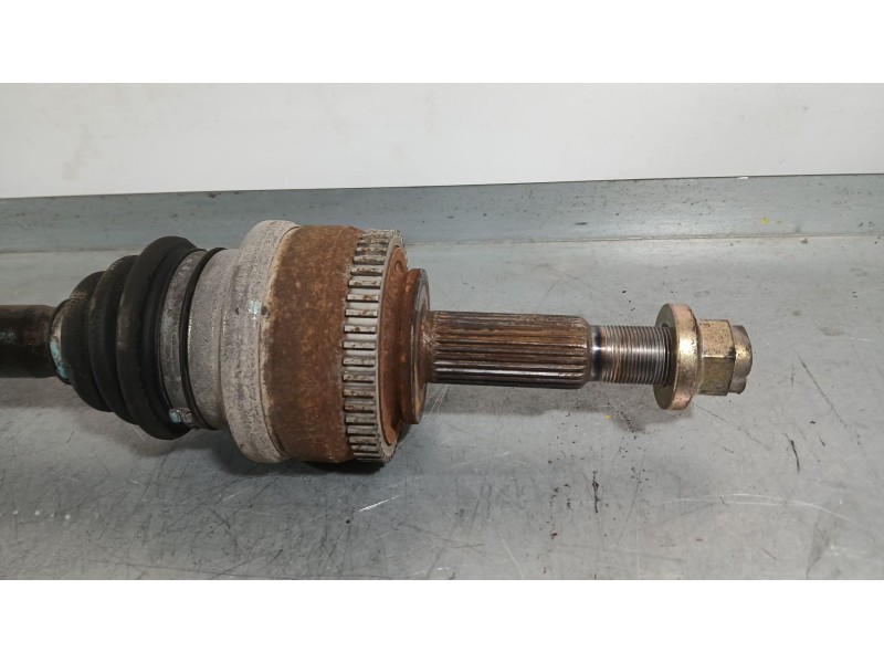 Recambio de transmision trasera derecha para ssangyong rodius i 2.7 xdi referencia OEM IAM 4230021201  
