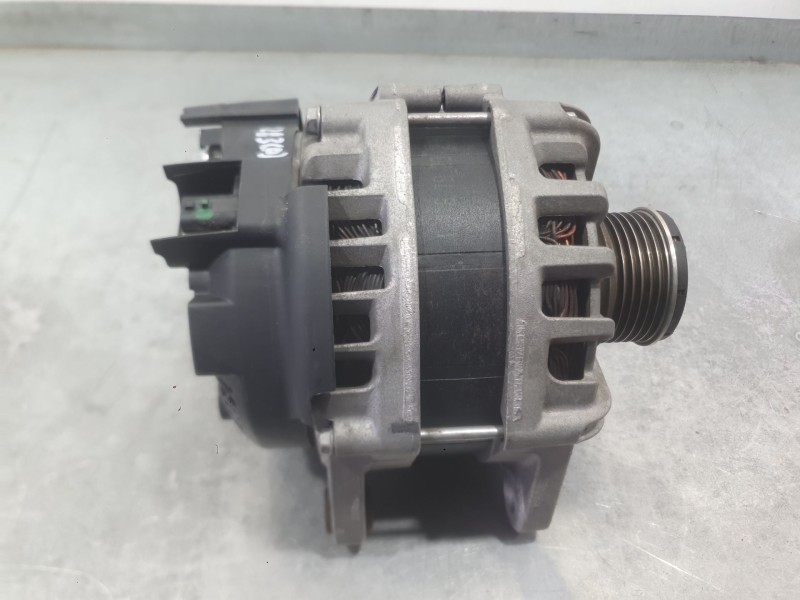 Recambio de alternador para renault megane iv hatchback (b9a/m/n_) 1.5 blue dci 115 (b9a6) referencia OEM IAM 231009392R  