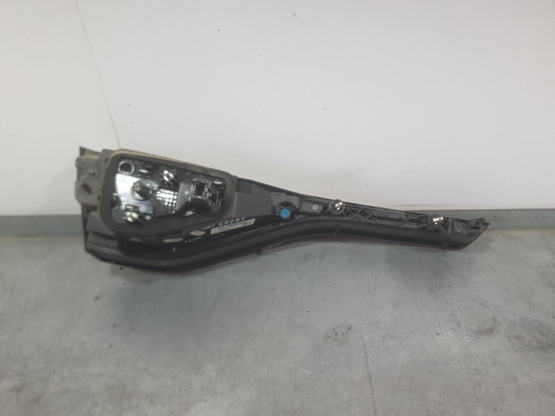 Recambio de piloto trasero derecho interior para renault megane iv hatchback (b9a/m/n_) 1.5 blue dci 115 (b9a6) referencia OEM I
