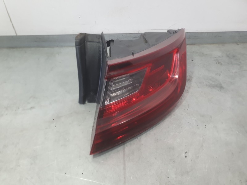 Recambio de piloto trasero derecho exterior para renault megane iv hatchback (b9a/m/n_) 1.5 blue dci 115 (b9a6) referencia OEM I