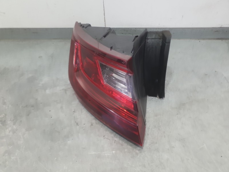 Recambio de piloto trasero izquierdo exterior para renault megane iv hatchback (b9a/m/n_) 1.5 blue dci 115 (b9a6) referencia OEM